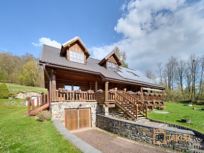 Prodej  chalupy 242 m², pozemek 12 701 m²