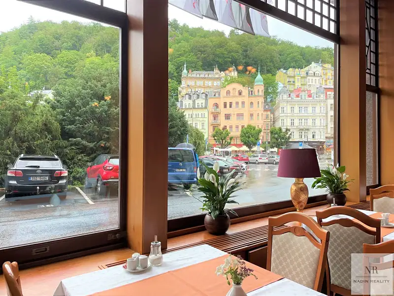 Pronájem obchodního prostoru 241 m², Karlovy Vary – náhled fotky 2