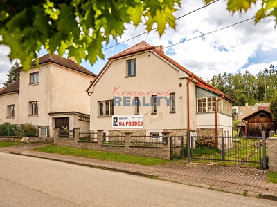 Prodej  rodinného domu 196 m², pozemek 721 m²