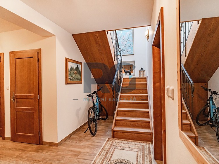 Prodej domu, 491 m² (24 z 40)