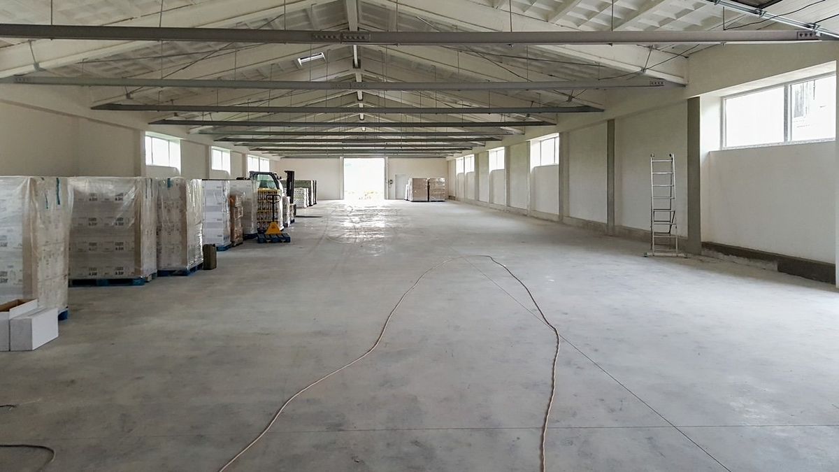 Pronájem obchodního prostoru 1046 m² – fotografie 3
