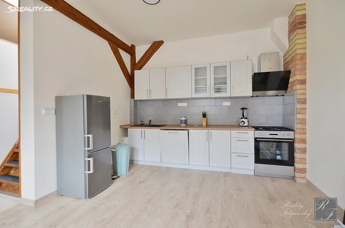 Pronájem bytu 2+kk 63 m², Masarykova