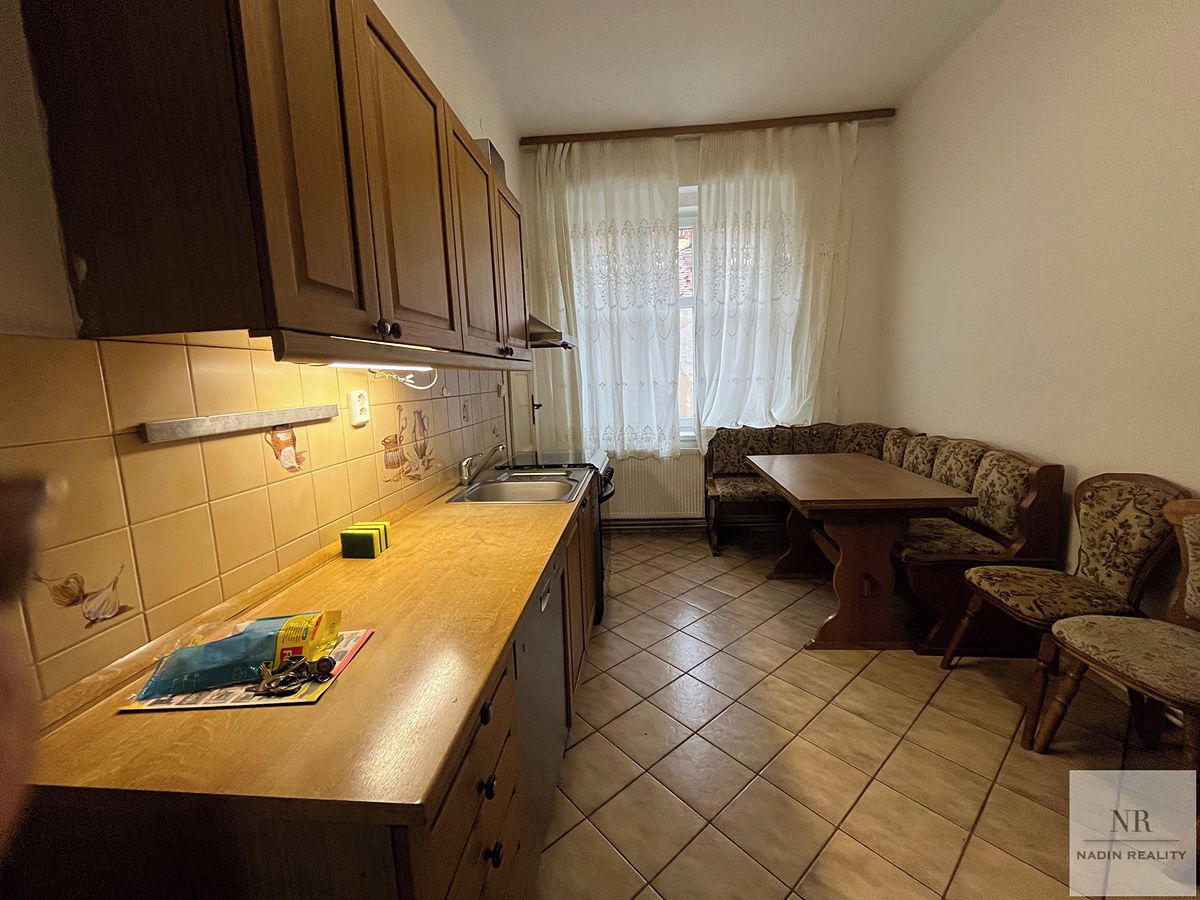 Pronájem bytu 4+1 98 m² – fotografie 5