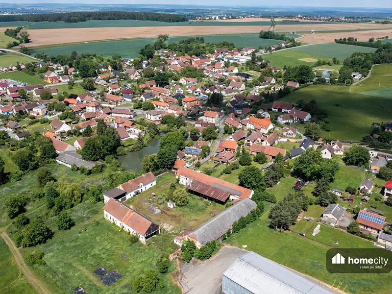 Prodej komerční nemovitosti 1300 m², Horní Lukavice – náhled fotky 2