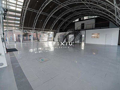 Prodej komerčního prostoru, 400 m² (3 z 17)