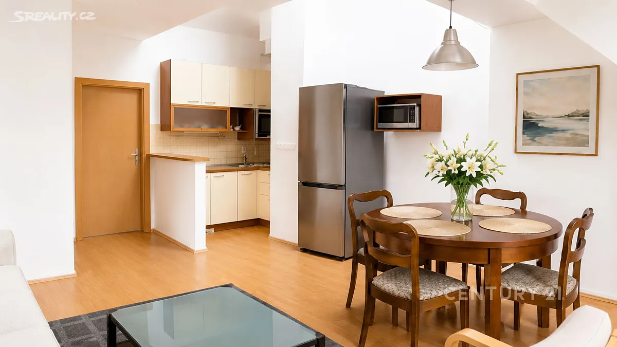 Pronájem bytu 2+kk 55 m², Praha