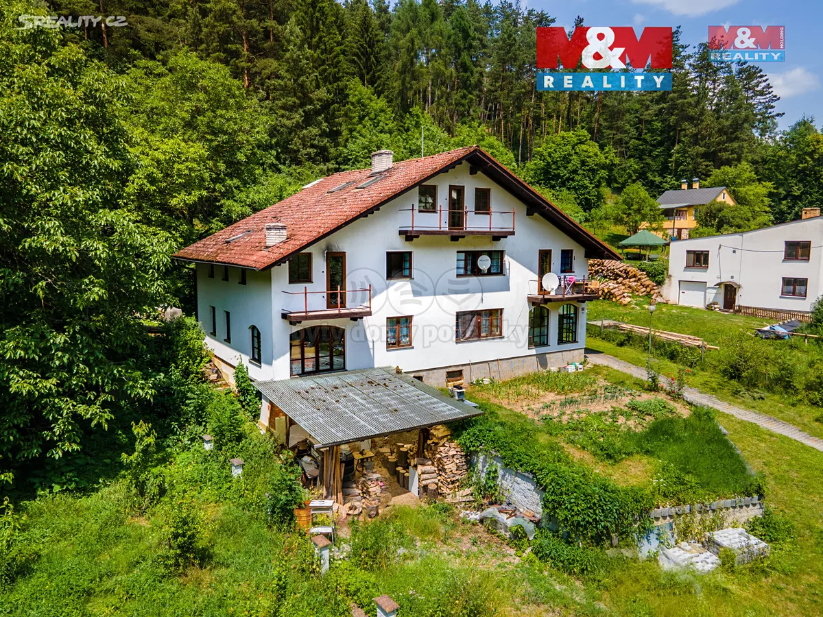Prodej rodinného domu 300 m², pozemek 2108 m², Halasova
