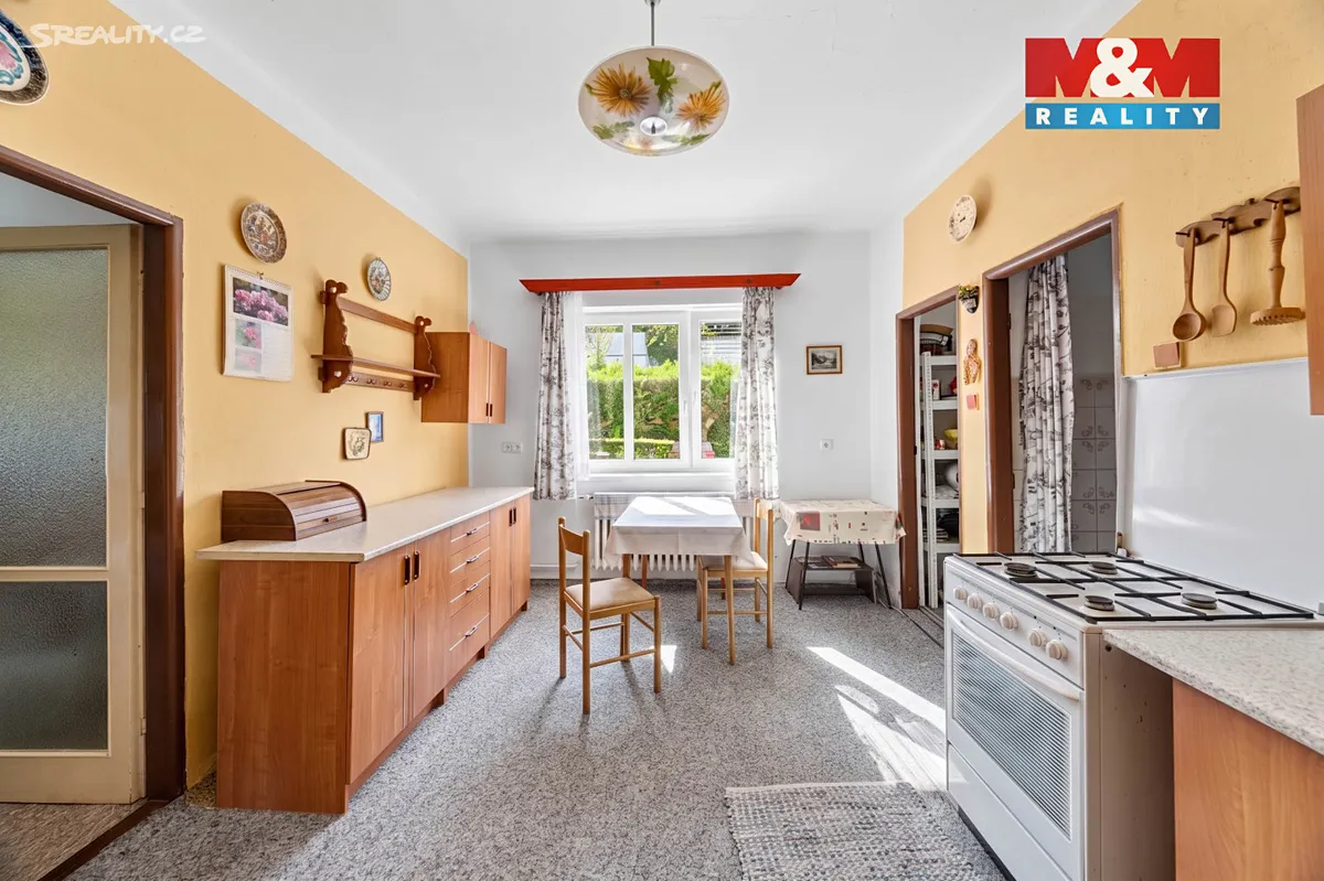 Prodej rodinného domu 167 m², pozemek 619 m² – další