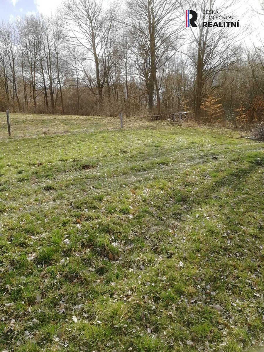 Prodej stavebního pozemku 1652 m² – fotografie 3