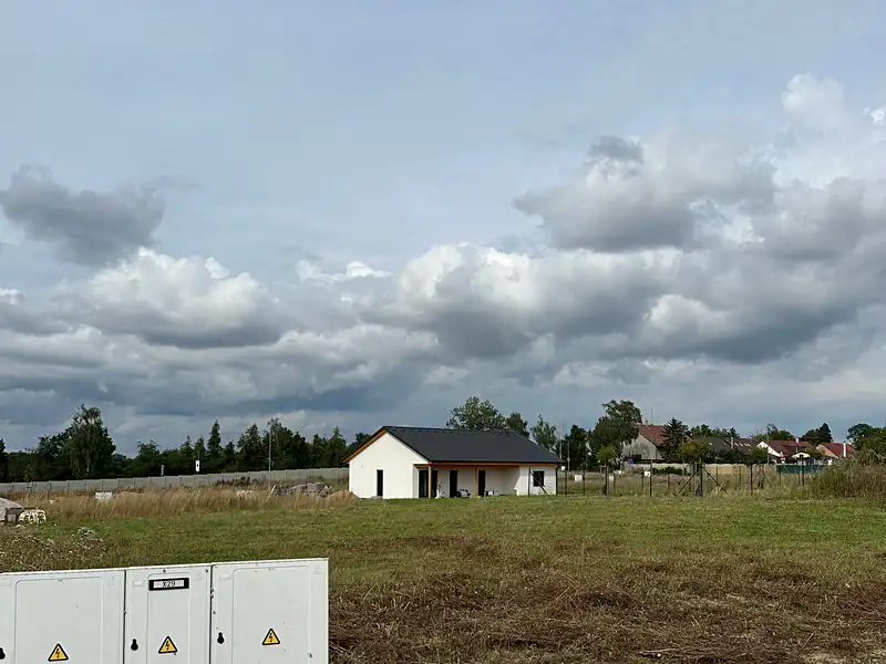 Prodej stavebního pozemku 1021 m², Chlumec nad Cidlinou – náhled fotky 3