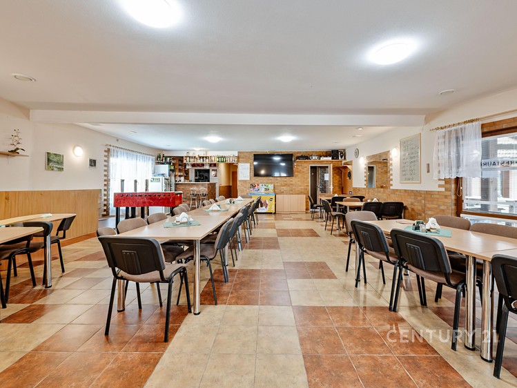 Комерційне приміщення на продаж, 1 320 м² (11 з 48)