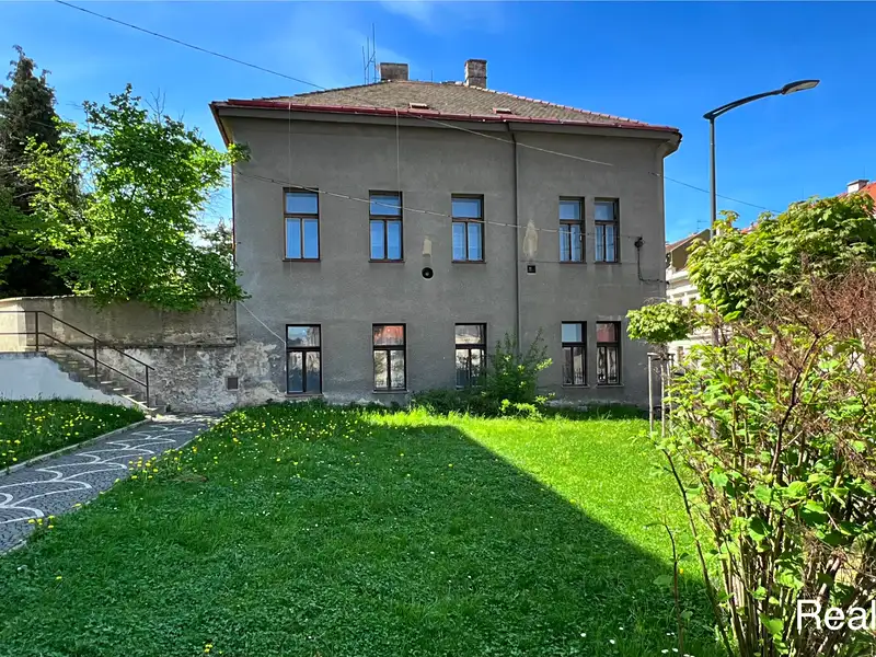 Prodej rodinného domu 400 m², pozemek 445 m², Roudnice nad Labem – náhled fotky 2