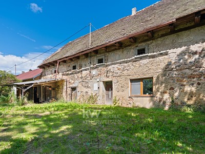 Prodej  rodinného domu 447 m², pozemek 2 601 m²