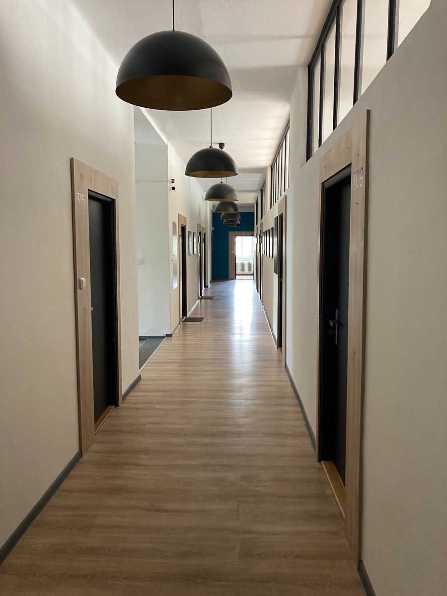 Pronájem kanceláře 35 m² – fotografie 2