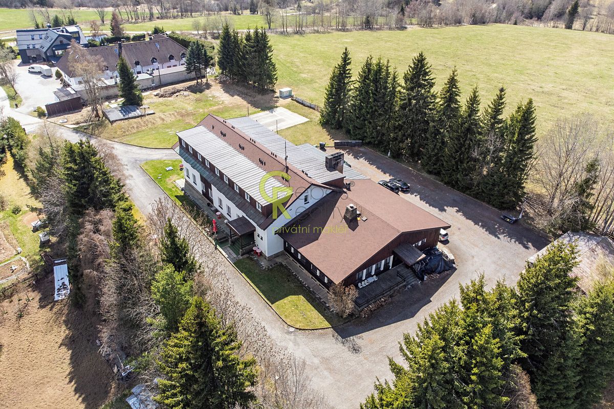 Prodej stavebního pozemku 8034 m² – fotografie 3