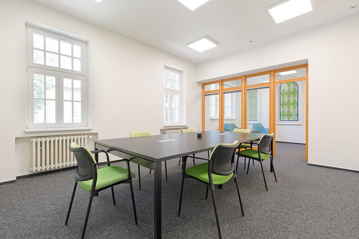 Pronájem kanceláře 580 m² – fotografie 3