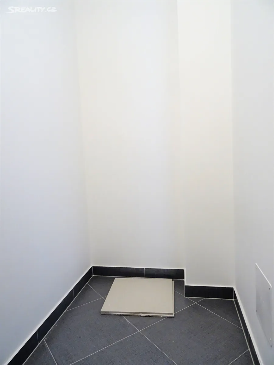 Pronájem bytu 2+kk 55 m² – pohled 5