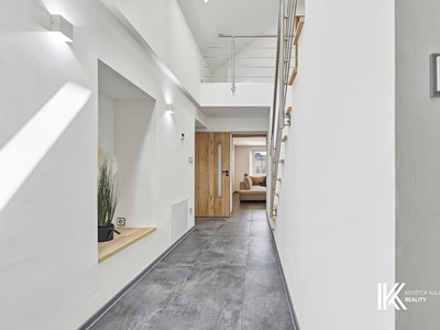 Prodej  rodinného domu 205 m², pozemek 368 m² — photo 2