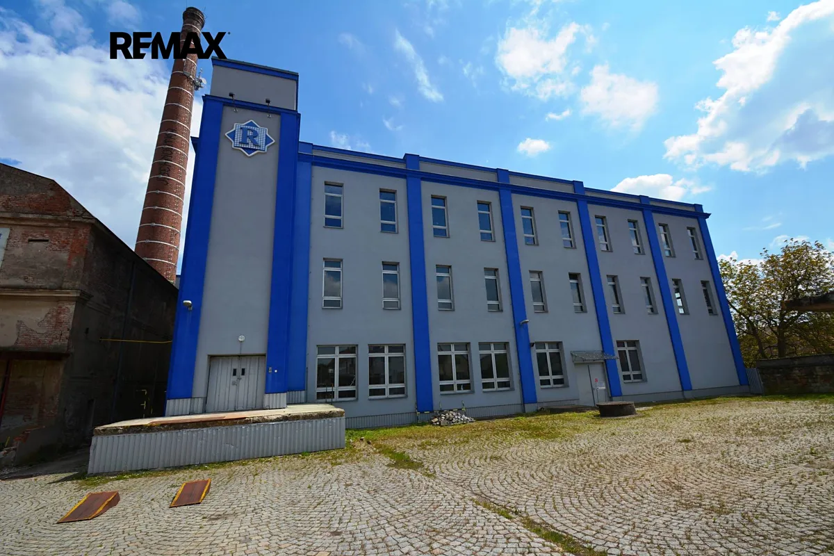Pronájem skladového prostoru 2756 m²