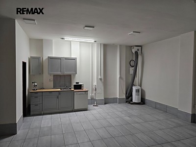 Pronájem obchodního prostoru 50 m²