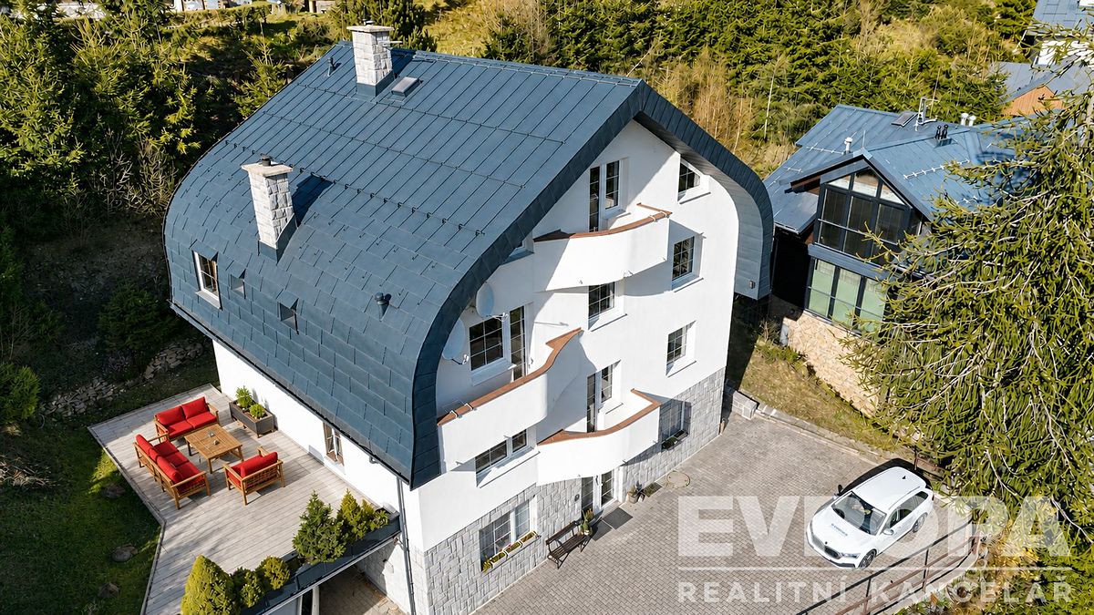 Prodej ubytovacího zařízení 390 m² – fotografie 3