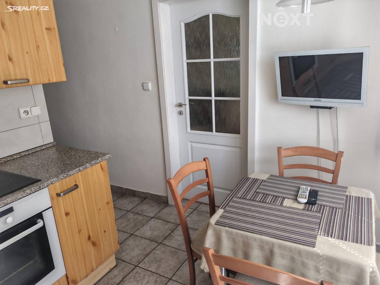 Pronájem bytu 2+1 56 m² (Jednopodlažní) – pohled 2