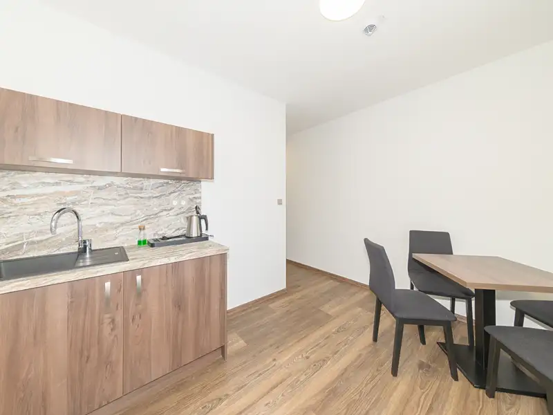 Prodej bytu 1+1 38 m², Doksy – náhled fotky 2