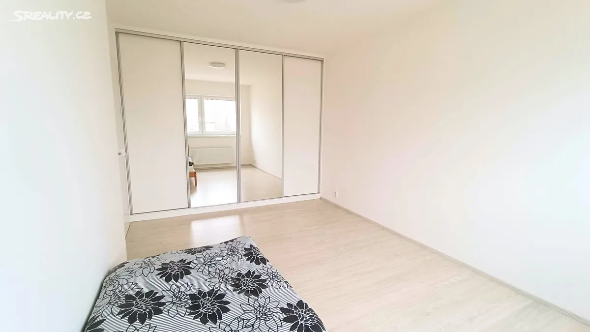 Pronájem rodinného domu 154 m², pozemek 200 m² – další