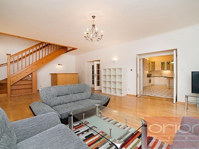 Pronájem bytu 4+1 205 m²