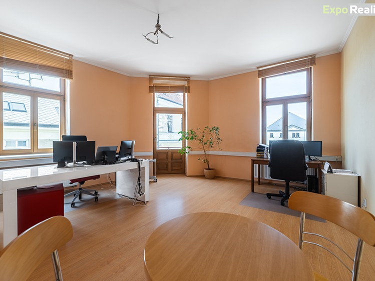 Комерційне приміщення на продаж, 782 м² (22 з 25)