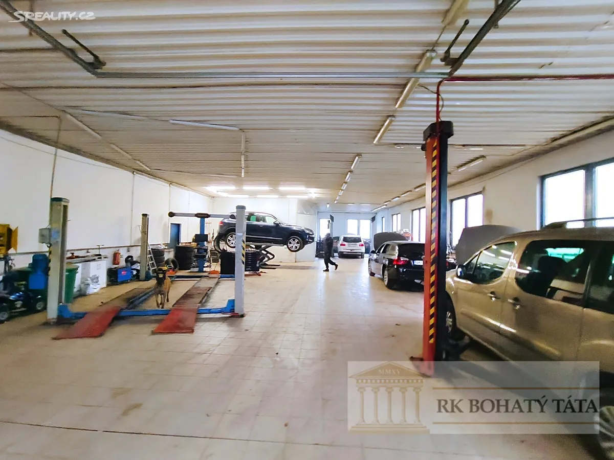Prodej výrobní haly, prostoru 596 m² – pohled 2