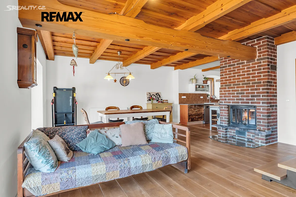 Prodej rodinného domu 330 m², pozemek 795 m² - Widok 3