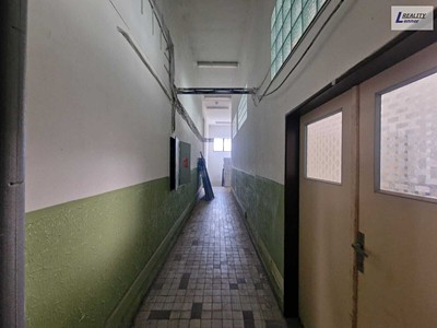 Комерційне приміщення в оренду, 731 м² (2 з 9)