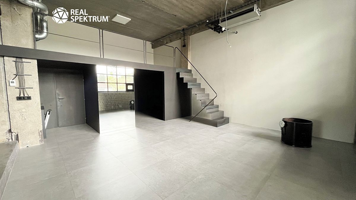 Pronájem obchodního prostoru 140 m² – fotografie 4