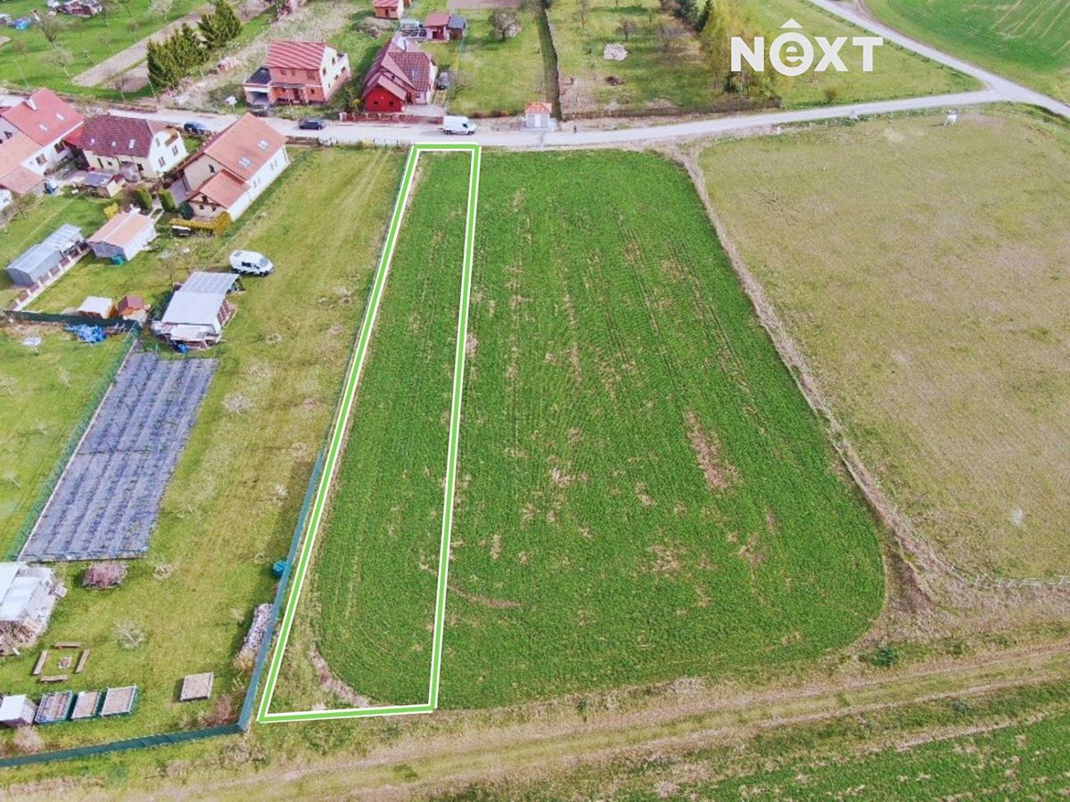 Prodej stavebního pozemku 1043 m² – fotografie 2