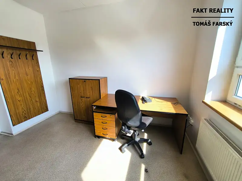 Pronájem kanceláře 14 m², Ústí nad Labem – náhled fotky 3