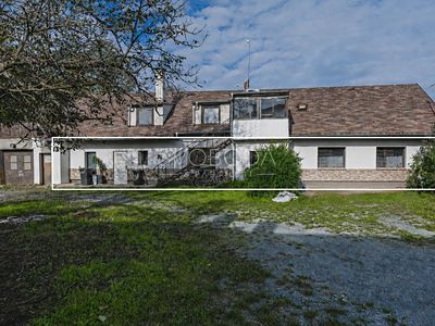 Prodej rodinného domu 130 m², pozemek 1180 m²