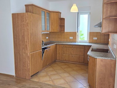 Pronájem bytu 2+1 80 m²