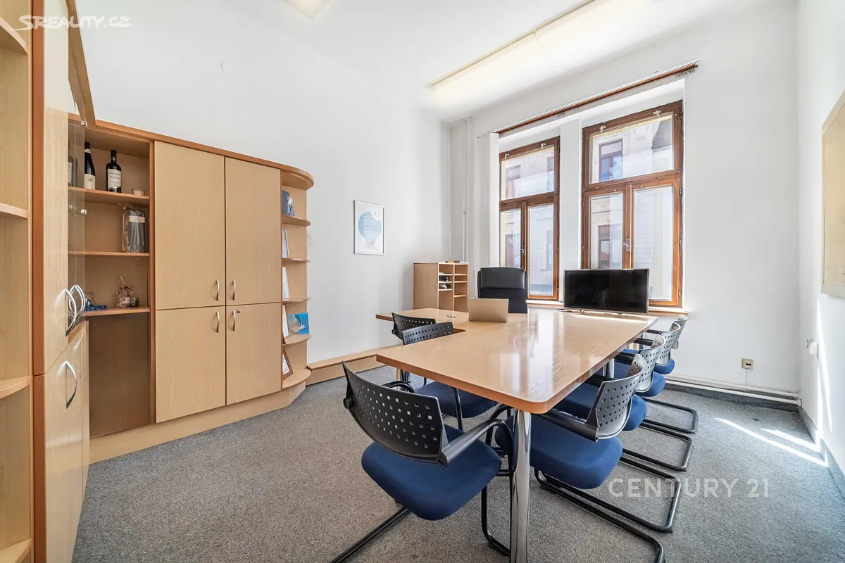 Pronájem kanceláře 59 m² - Widok 2
