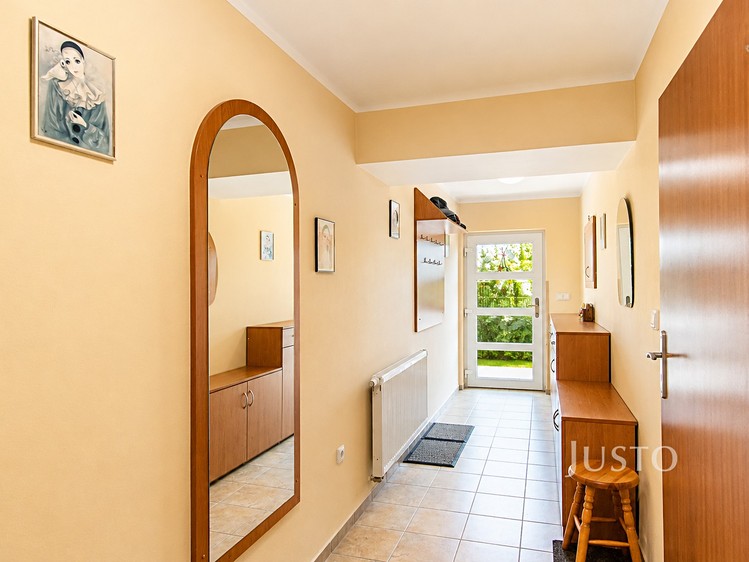 Prodej domu, 425 m² (44 z 52)