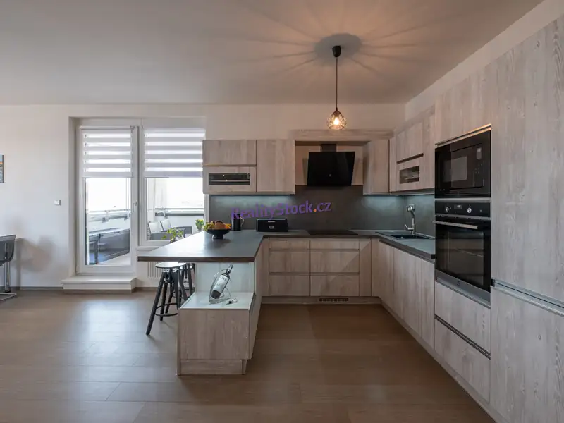 Prodej bytu 4+kk 119 m², Praha – náhled fotky 2