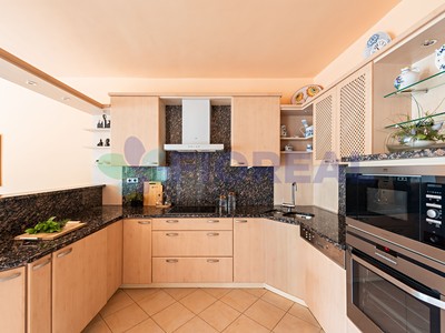 Prodej bytu 4+kk 109 m²