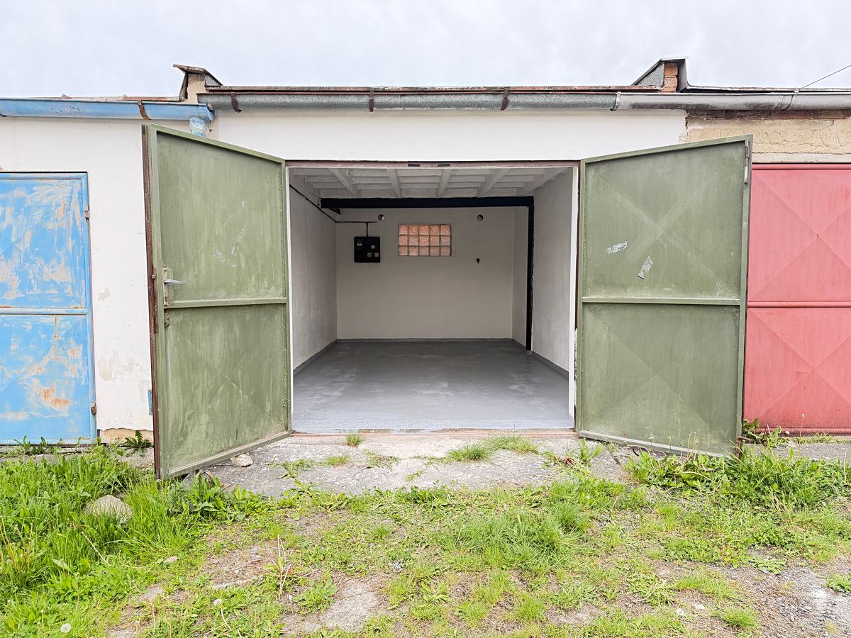 Prodej garáže 22 m² – fotografie 3
