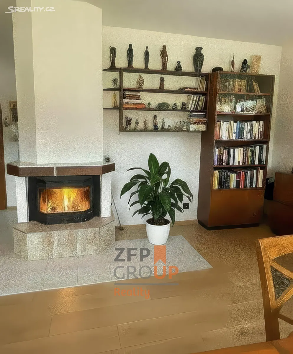 Prodej rodinného domu 256 m², pozemek 2042 m² – pohled 5
