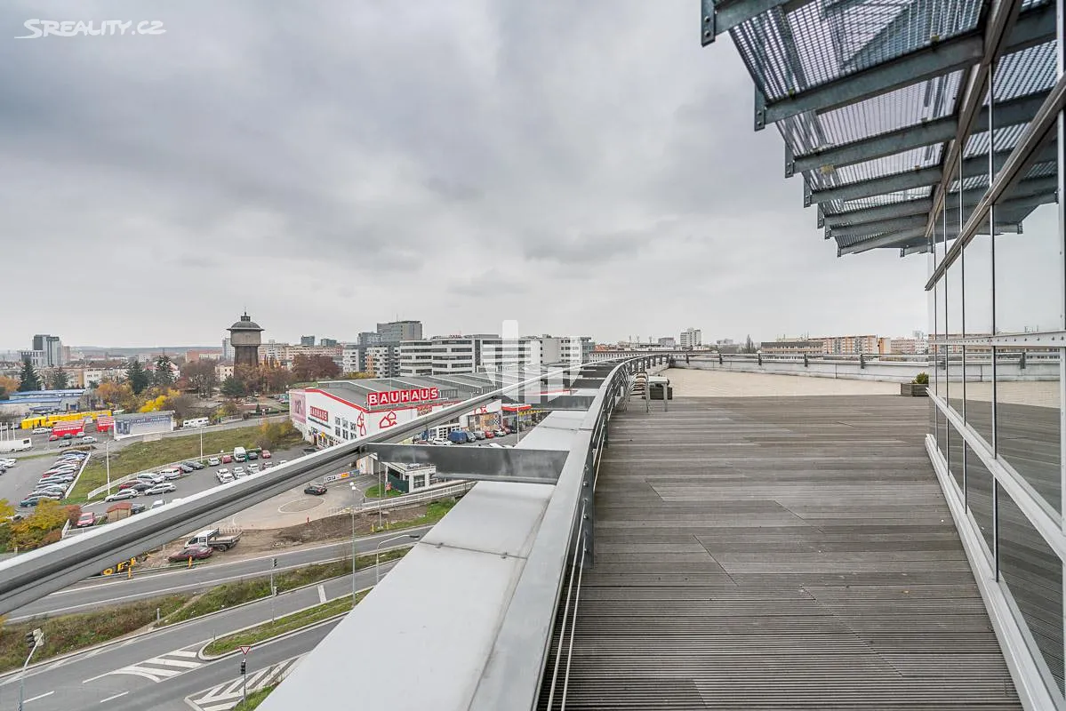 Pronájem kanceláře 635 m² - Więcej