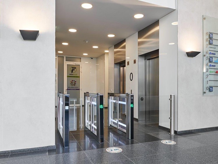 Комерційне приміщення в оренду, 174 м² (8 з 16)