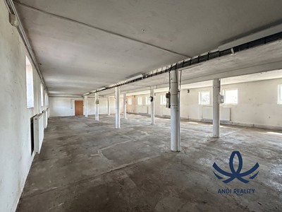 Pronájem skladového prostoru 253 m²
