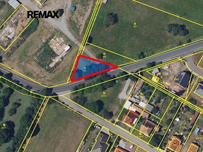 Prodej  komerčního pozemku 450 m²