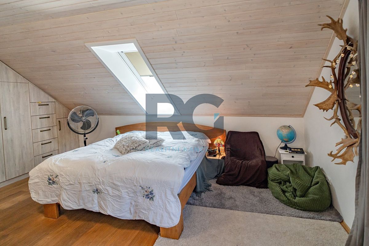 Prodej rodinného domu 491 m², pozemek 1781 m² – fotografie 5