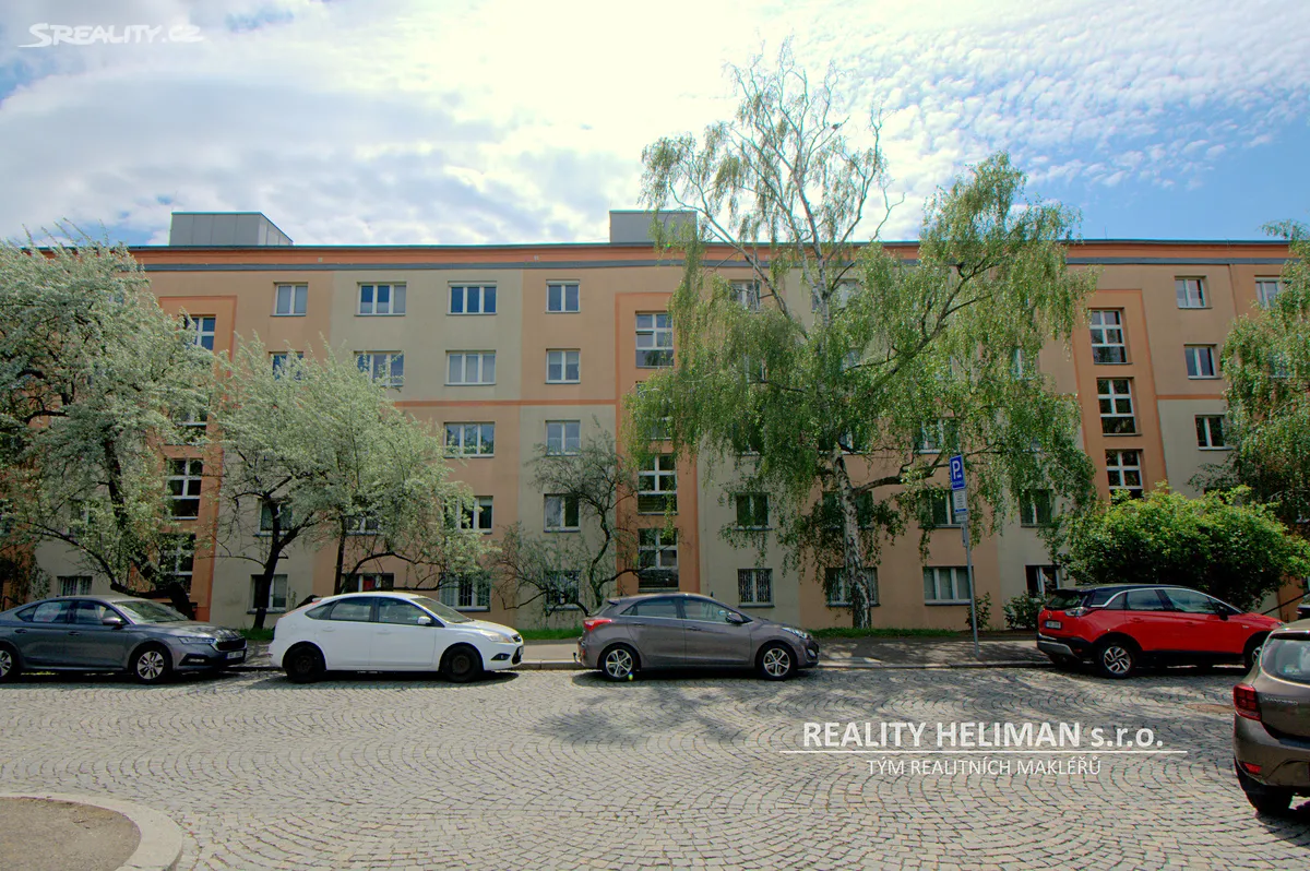 Pronájem bytu 3+1 68 m², Praha